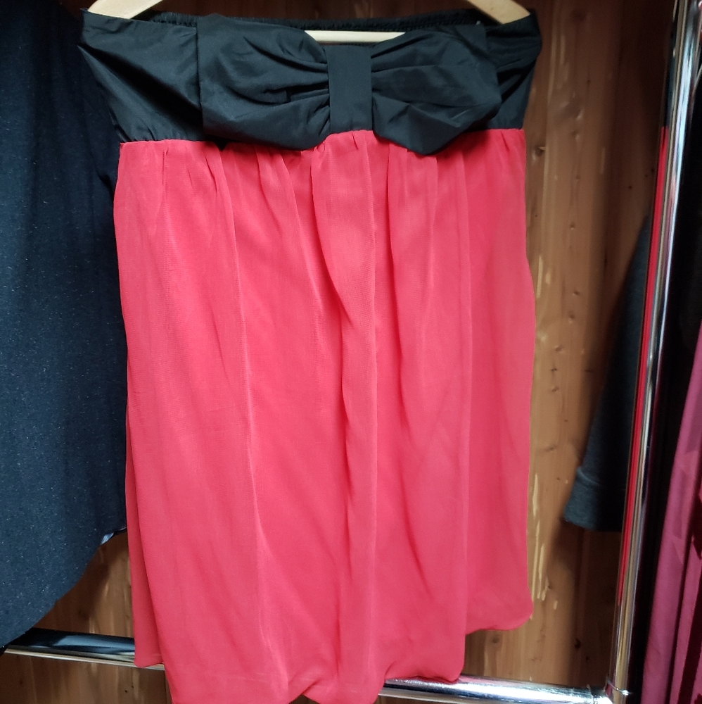 Strapless dress